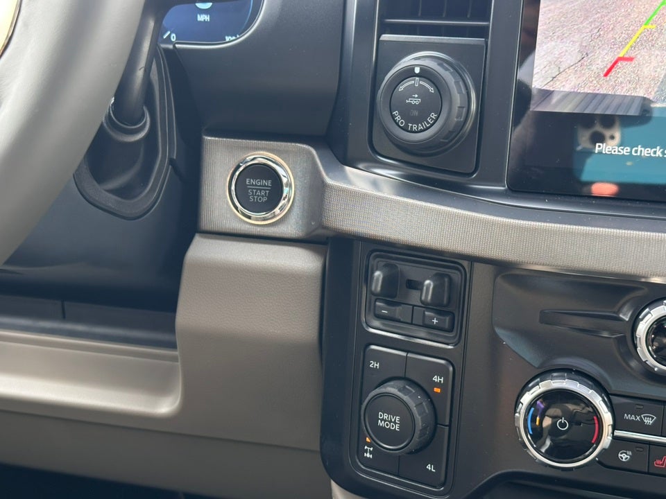 2025 Ford F-350SD Platinum