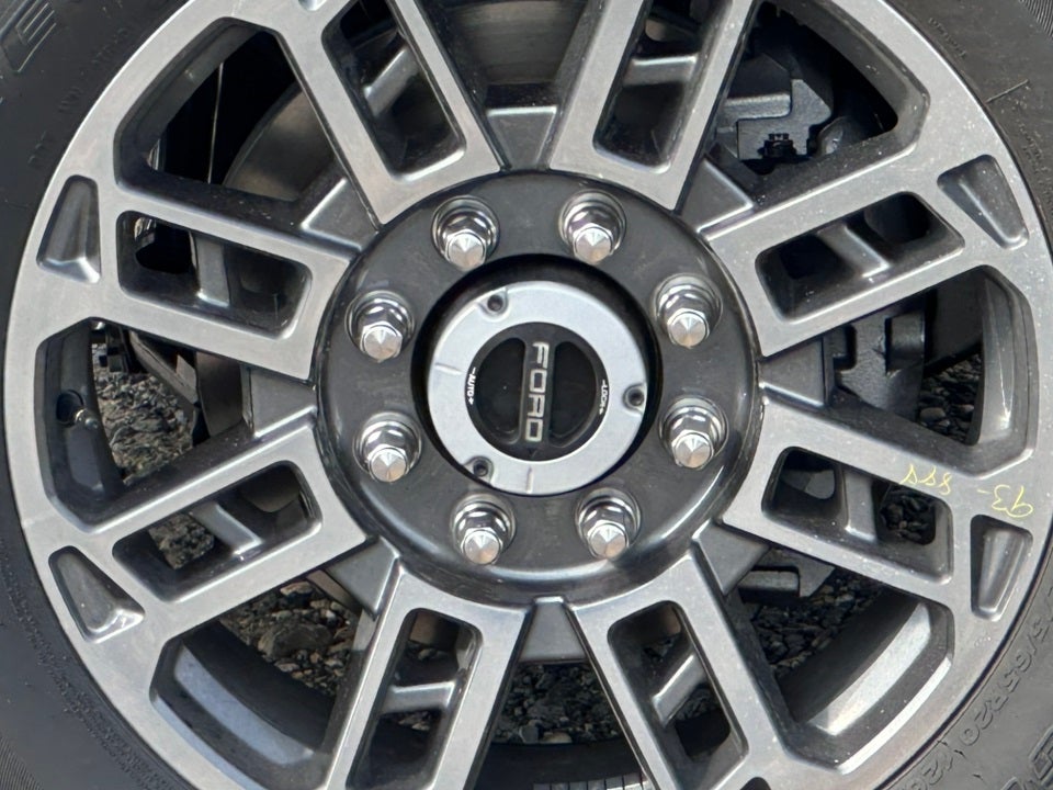 2025 Ford F-350SD Platinum