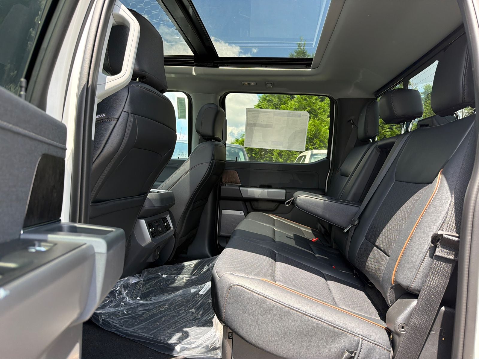 2026 Ford F-350SD Lariat DRW