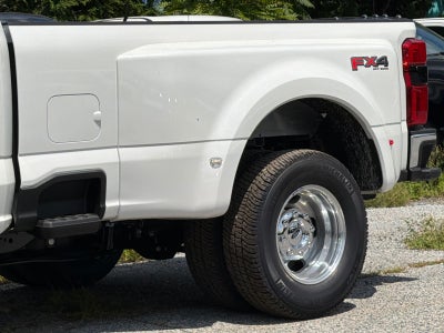 2026 Ford F-350SD Lariat DRW