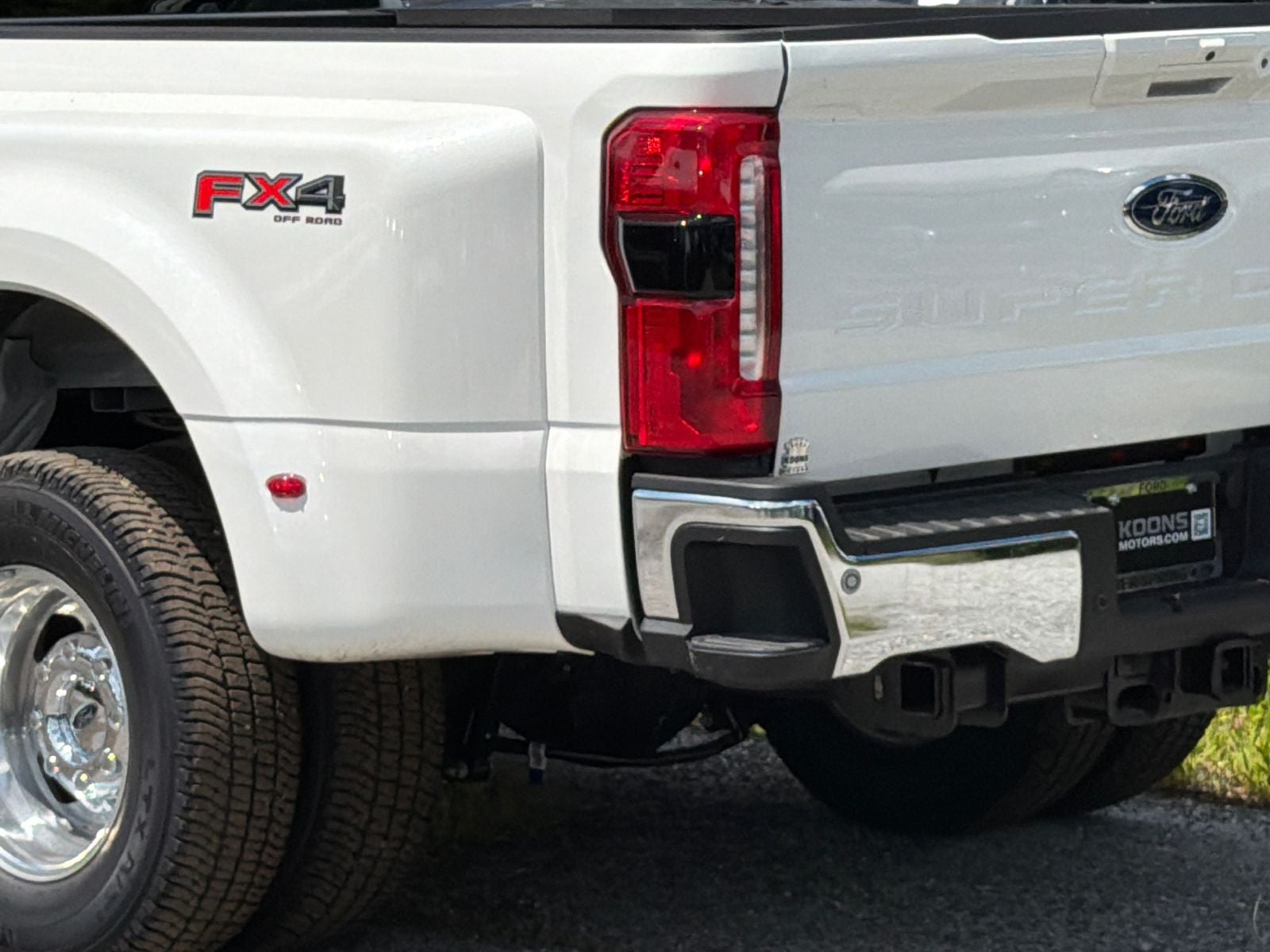 2026 Ford F-350SD Lariat DRW