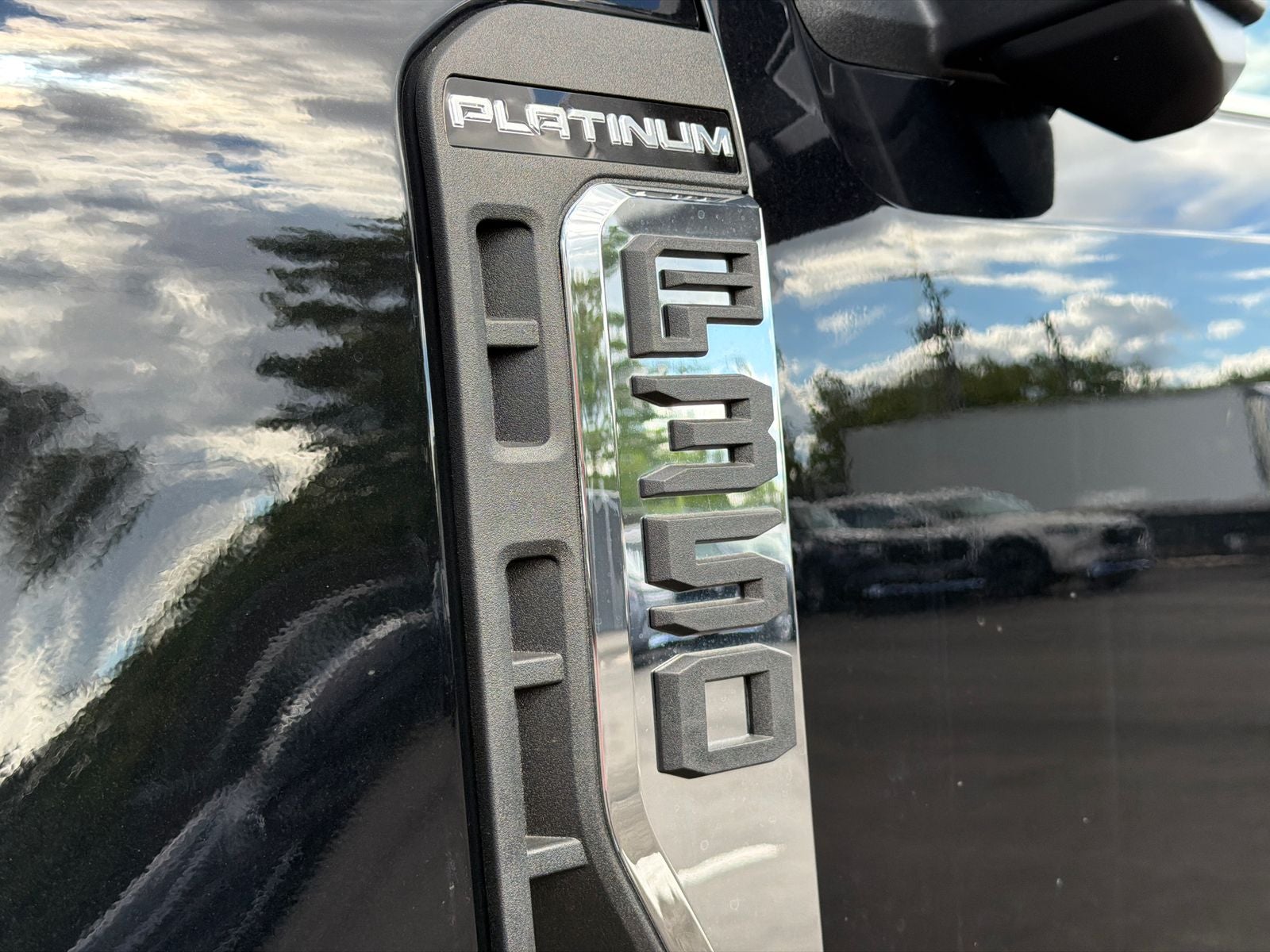 2026 Ford F-350SD Platinum DRW