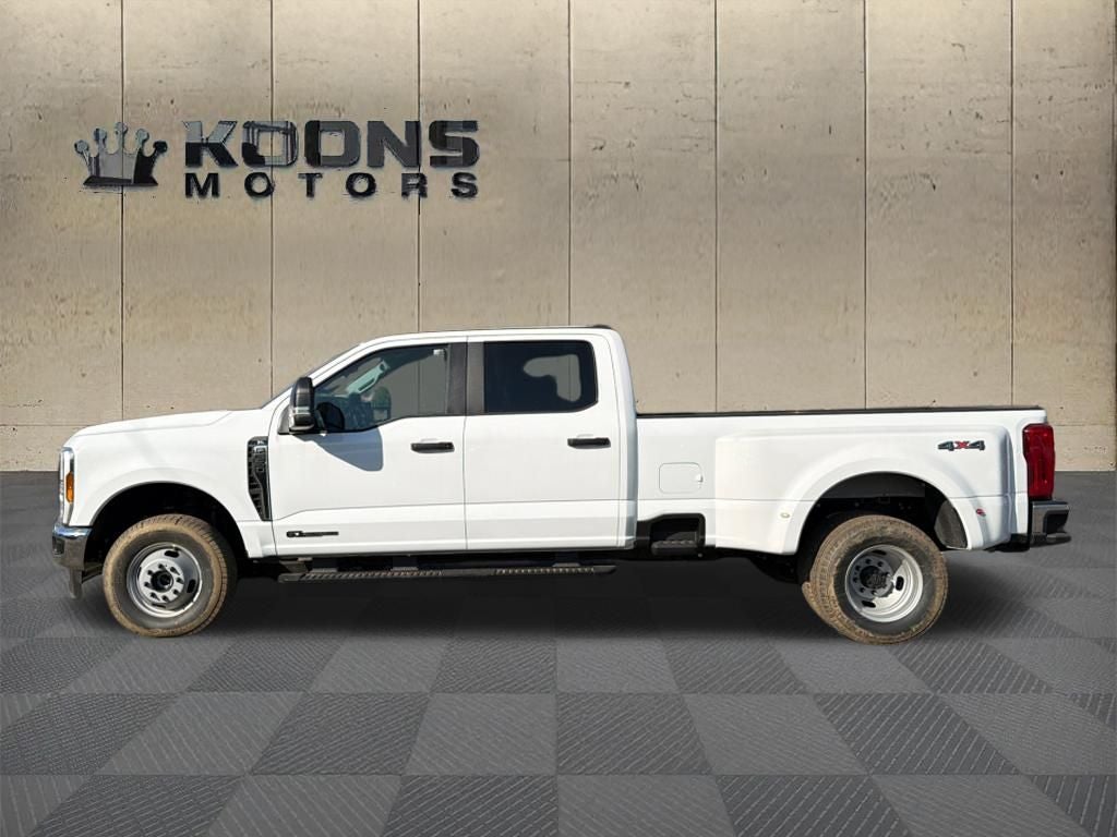 2026 Ford F-350SD XL Crew Cab 8 Foot Bed Dually