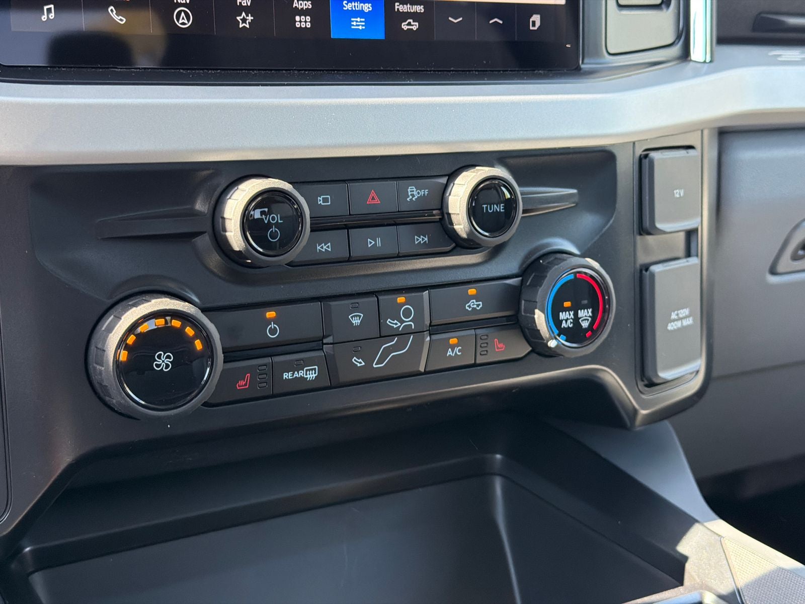 2026 Ford F-350SD XLT Crew Cab 8 Foot Bed Dually