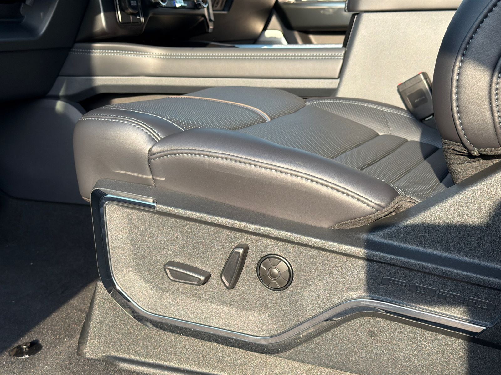 2026 Ford F-450SD Platinum
