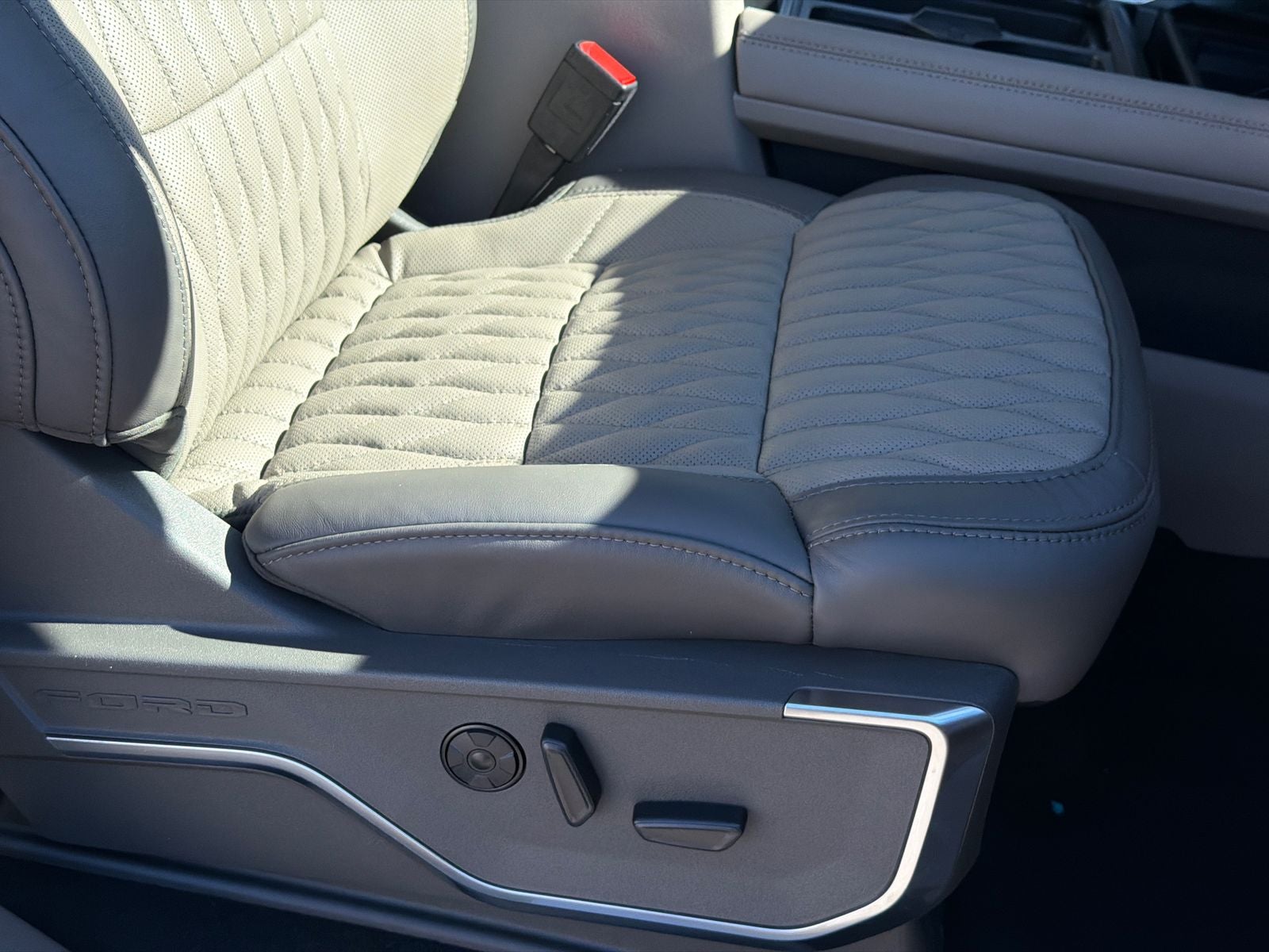 2026 Ford F-450SD Platinum