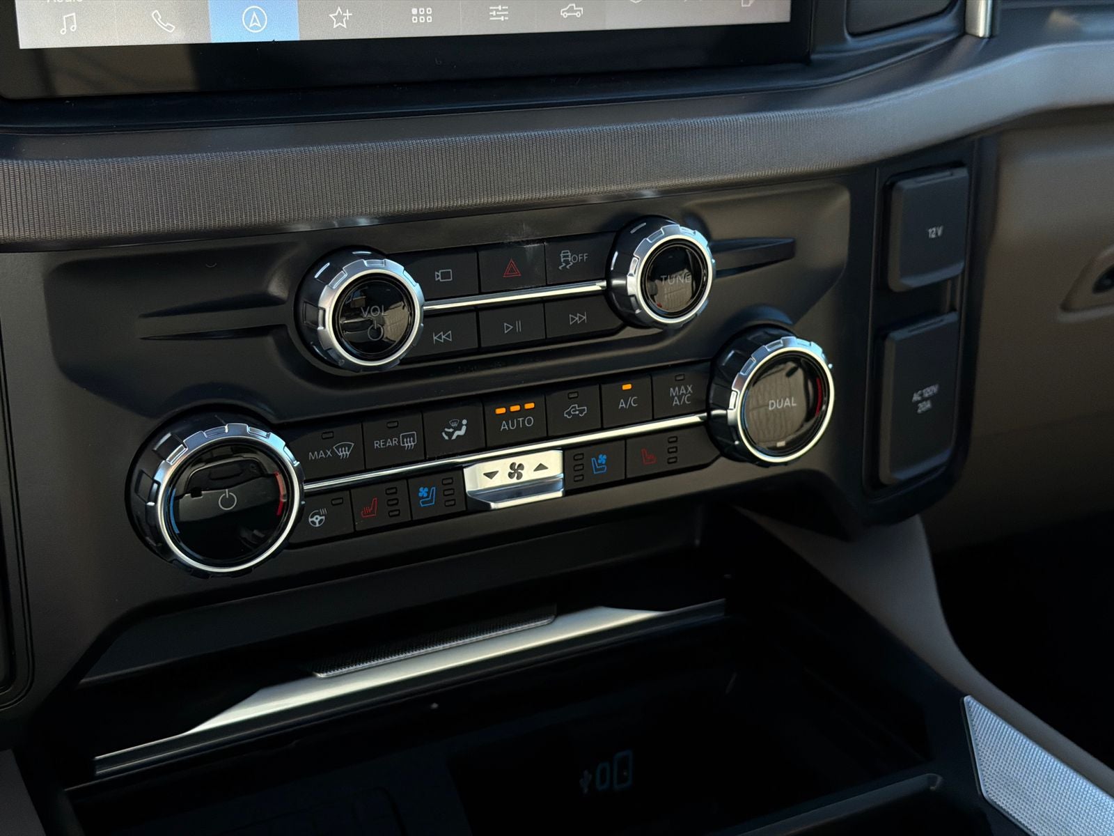 2026 Ford F-450SD Platinum