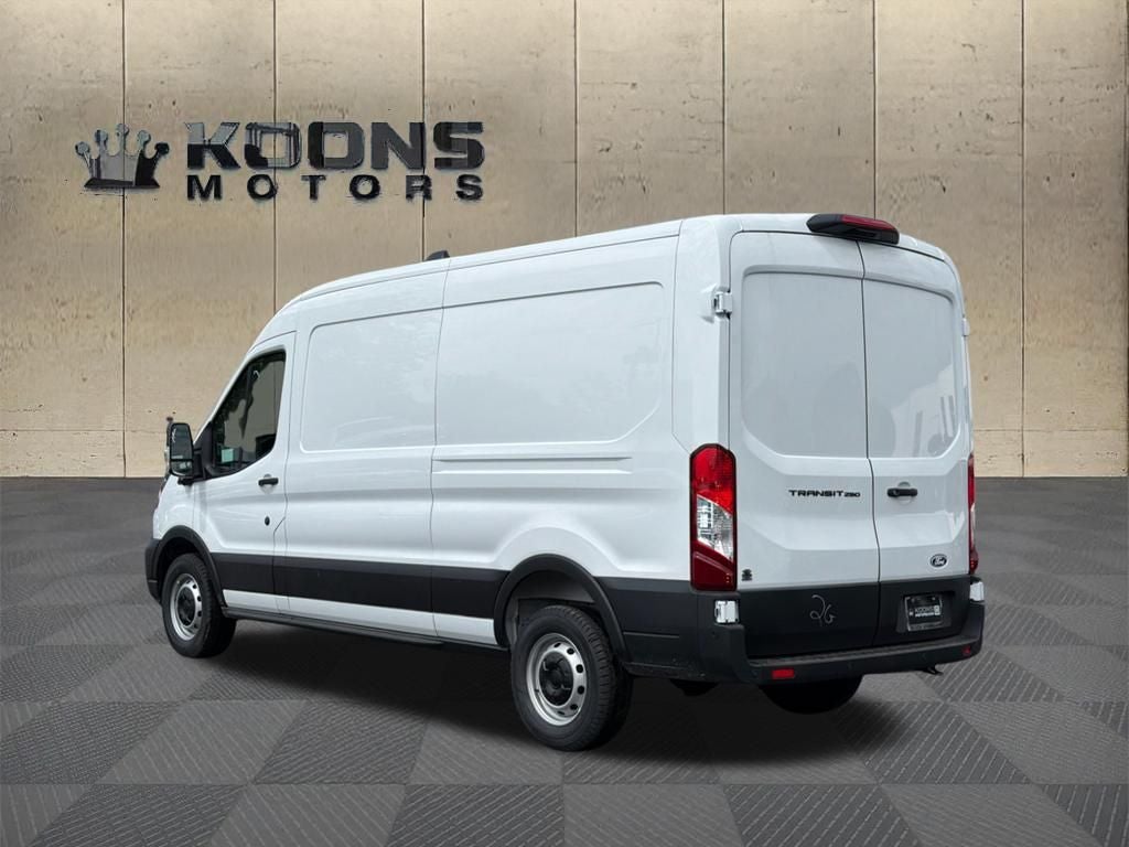 2027 Ford Transit-250 Base