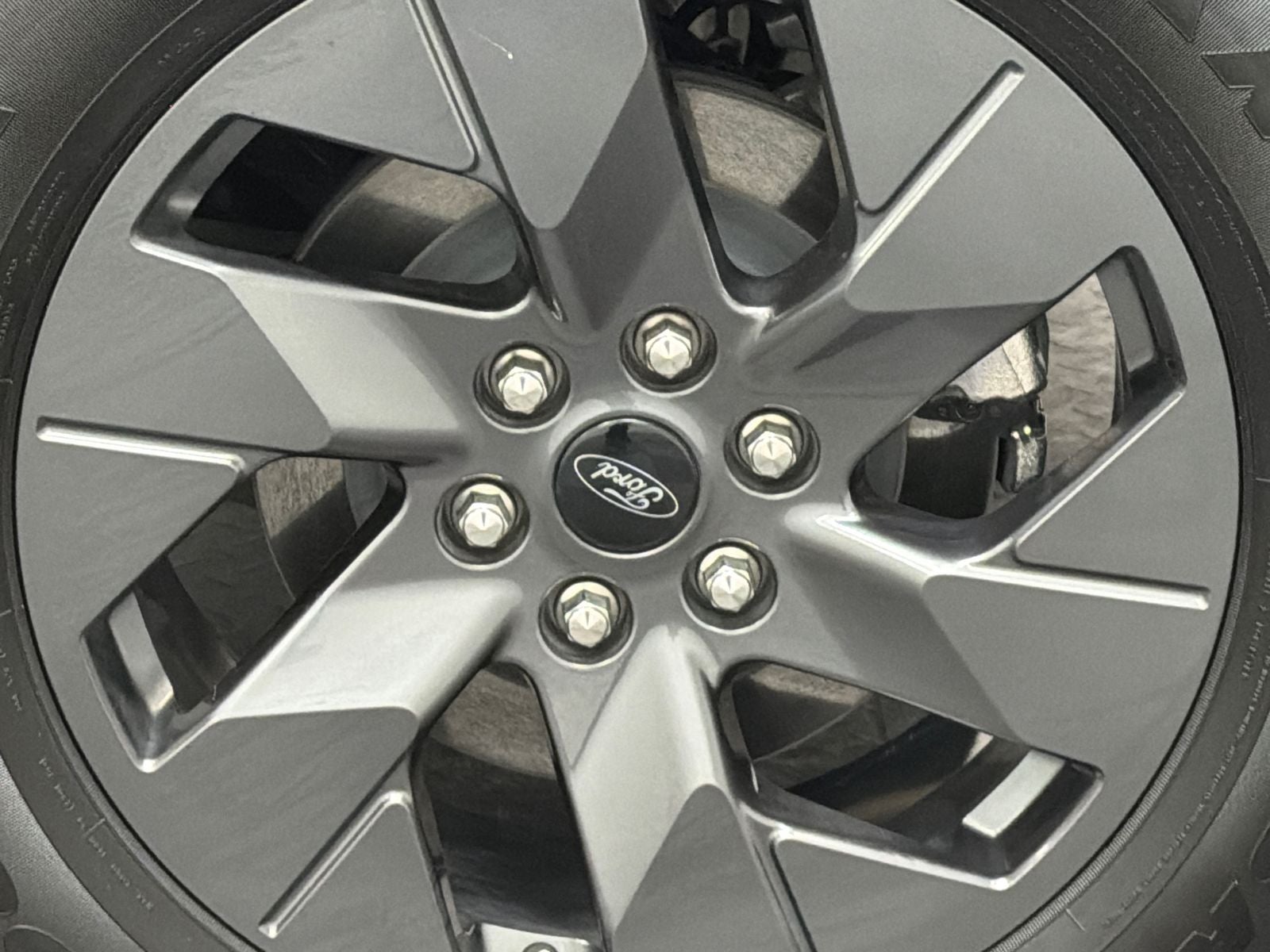 2023 Ford F-150 Lightning Lariat