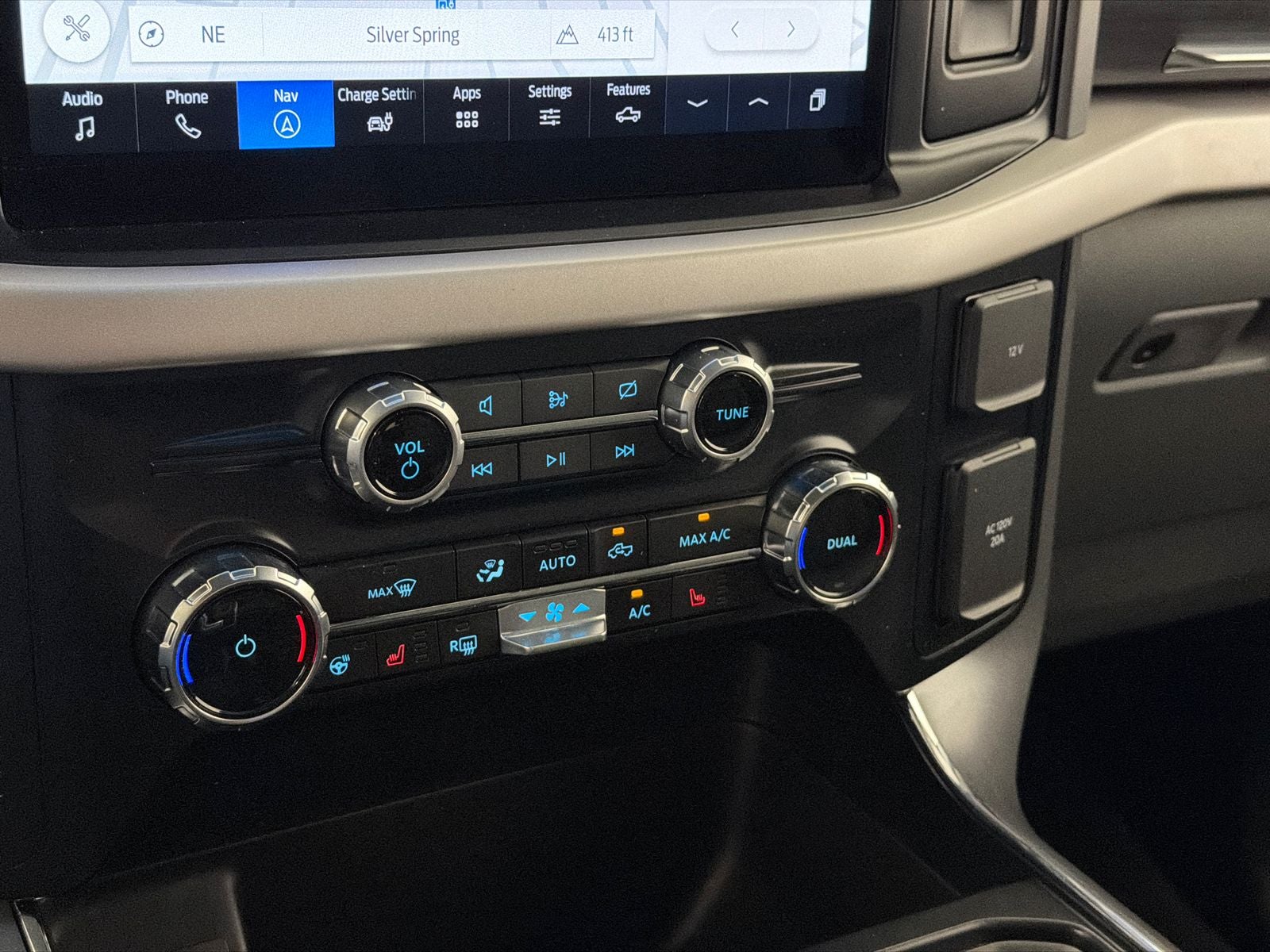 2023 Ford F-150 Lightning XLT