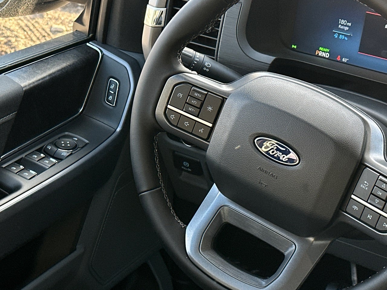 2025 Ford F-150 Lightning XLT