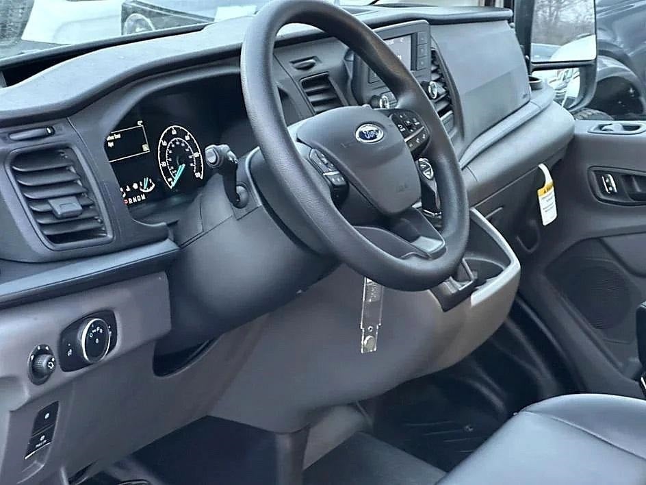2025 Ford Transit-150 Base