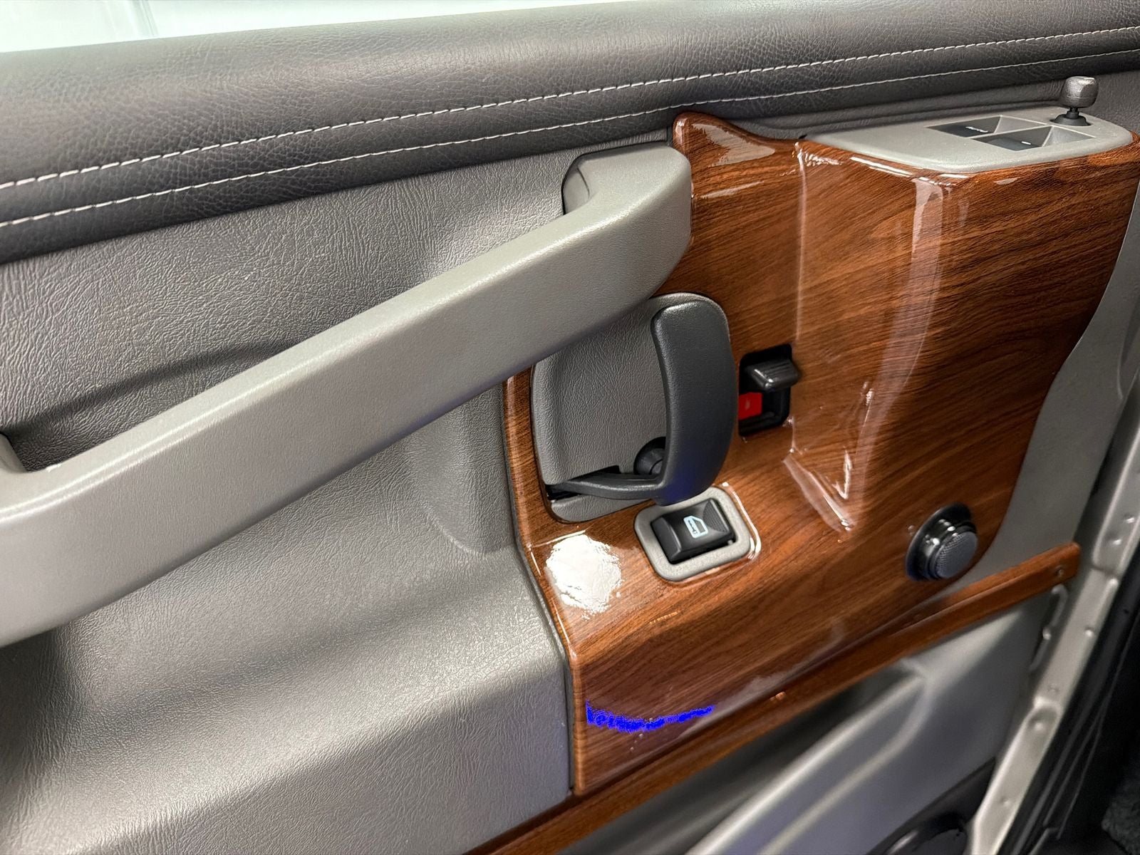 2021 Chevrolet Express 2500 LS Passenger