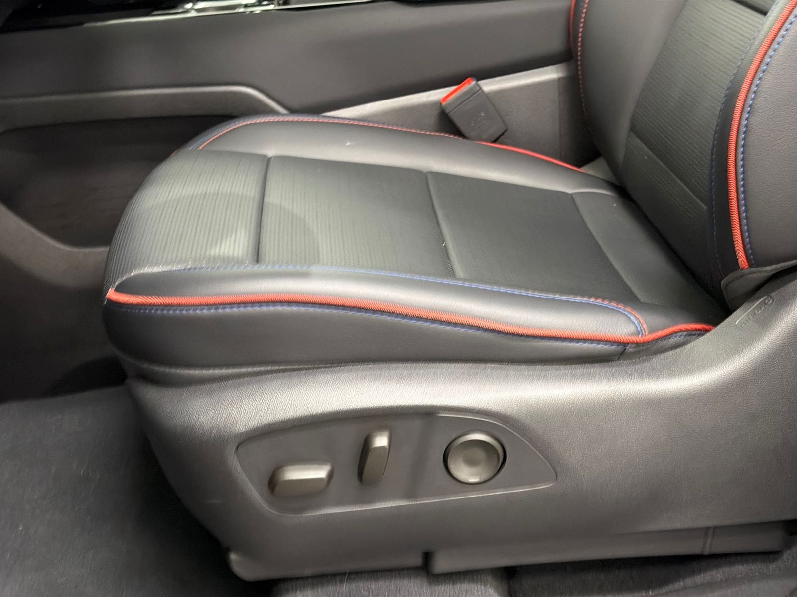 2025 Chevrolet Silverado EV RST