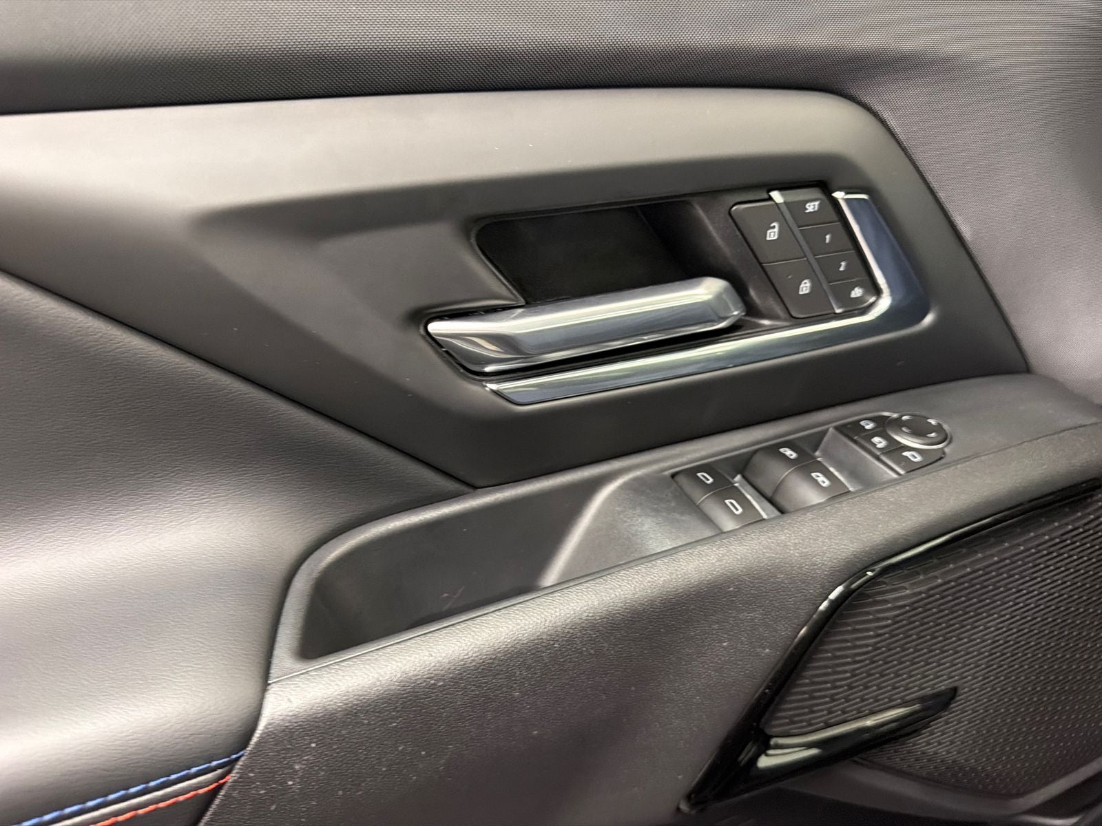 2025 Chevrolet Silverado EV RST