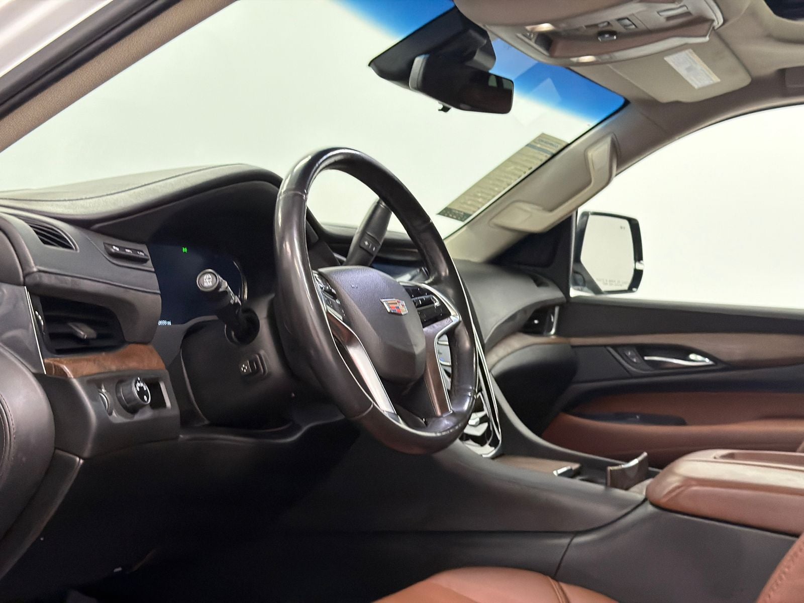 2018 Cadillac Escalade Luxury