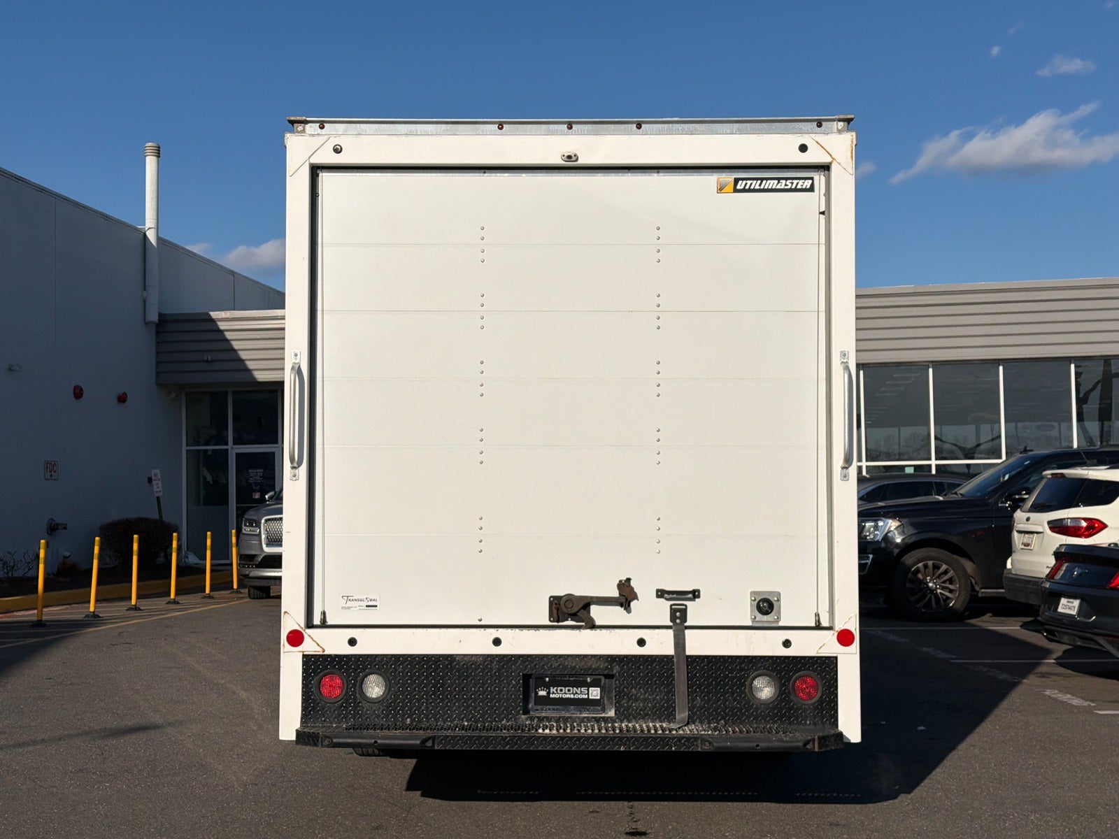 2021 Chevrolet Express 3500 Work Van Cutaway