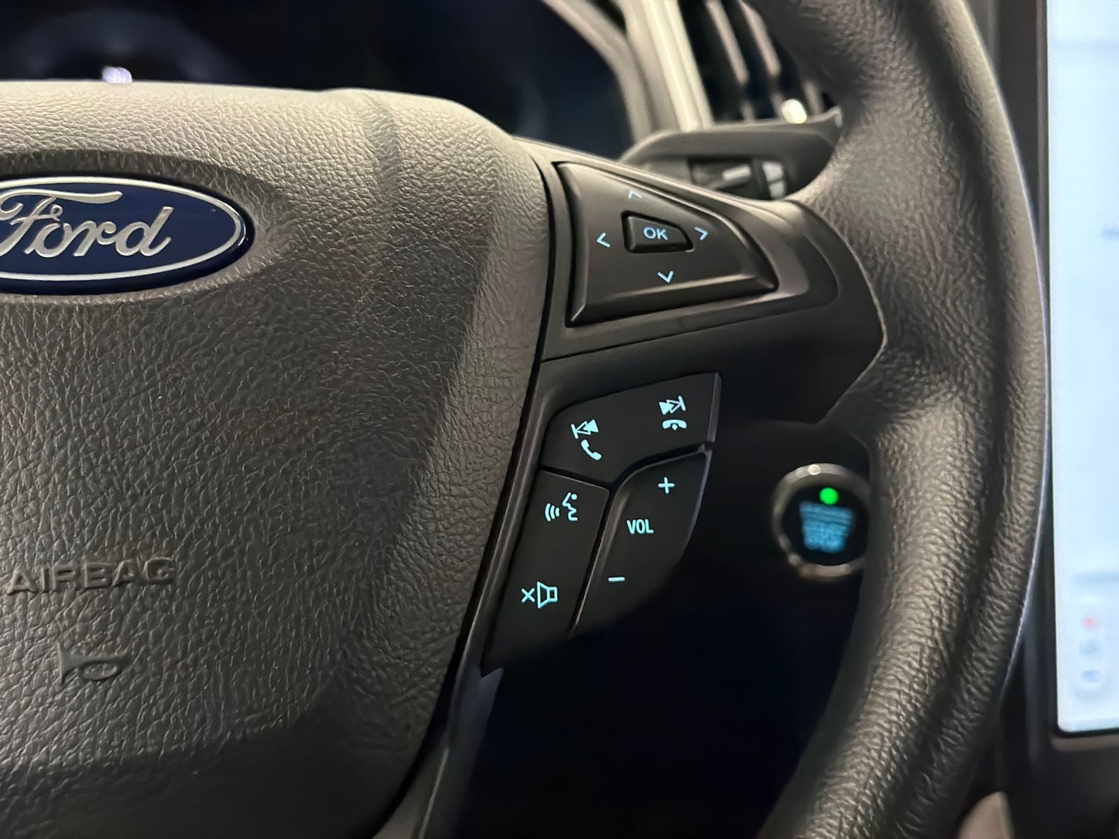 2024 Ford Edge SE