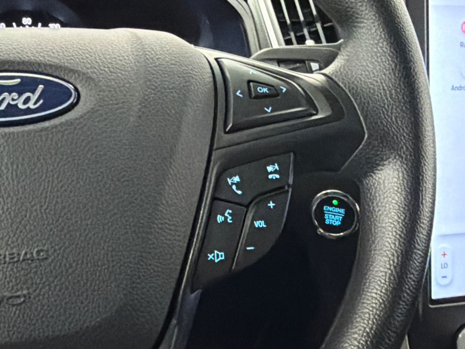 2024 Ford Edge SE