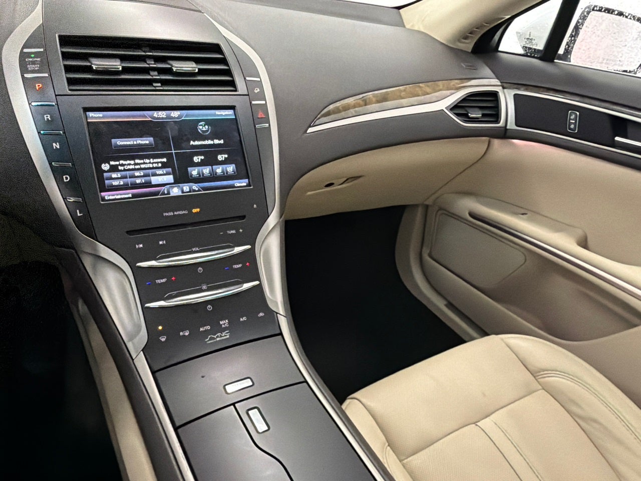 2014 Lincoln MKZ Hybrid