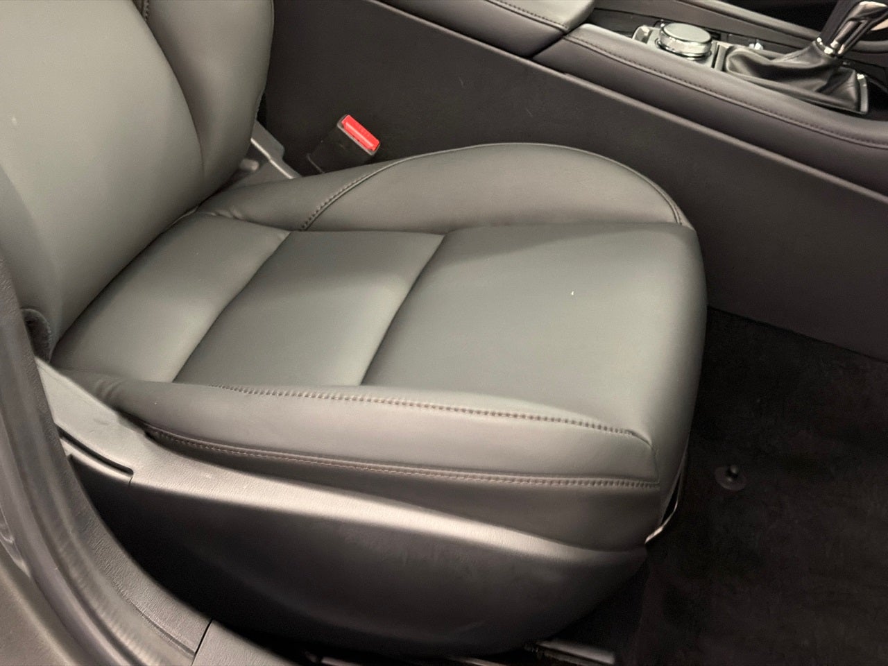 2025 Mazda Mazda3 2.5 S Preferred Package