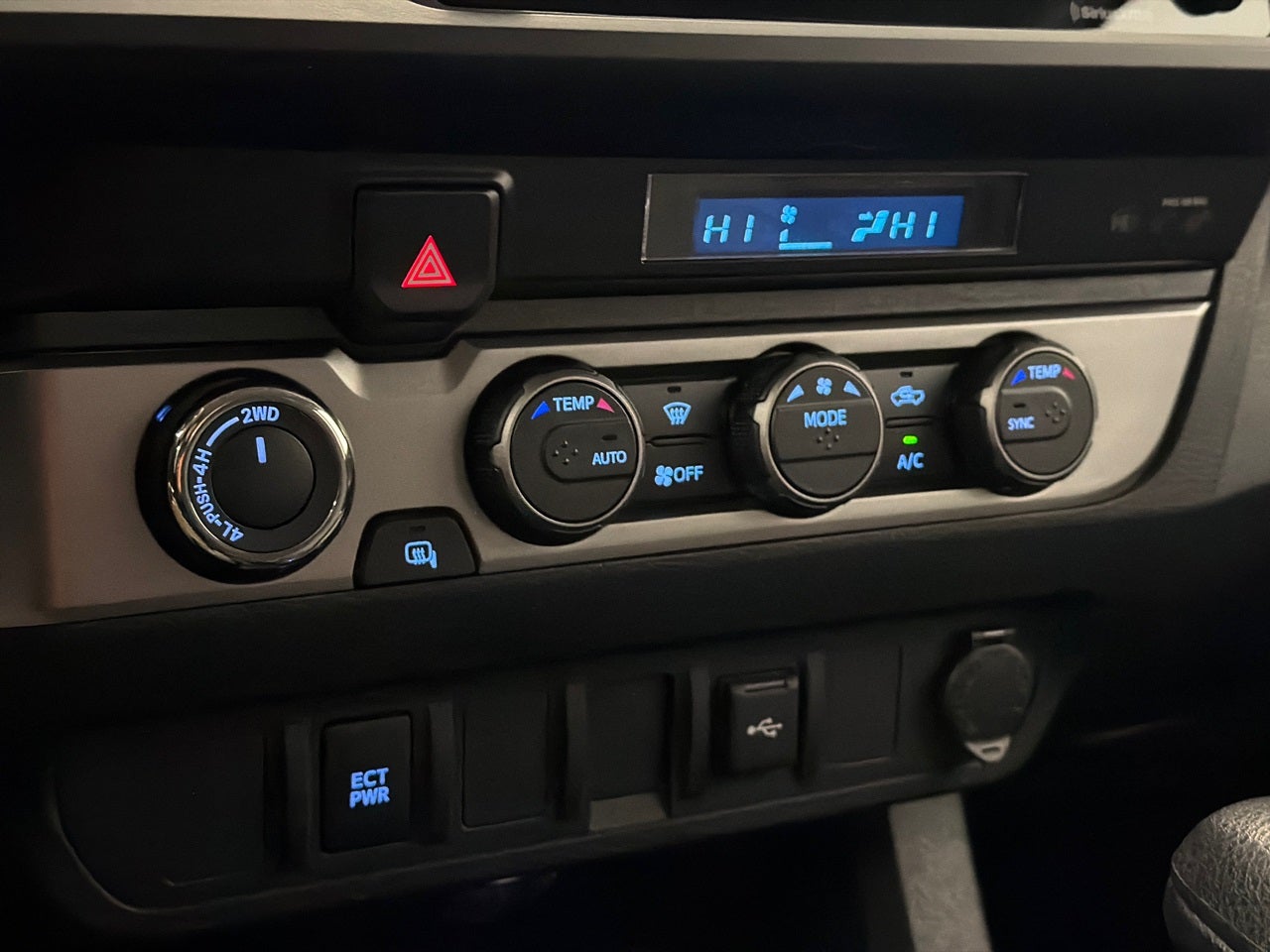 2023 Toyota Tacoma SR V6