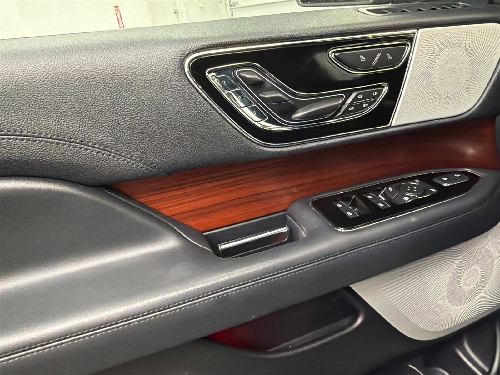 2022 Lincoln Navigator L Reserve