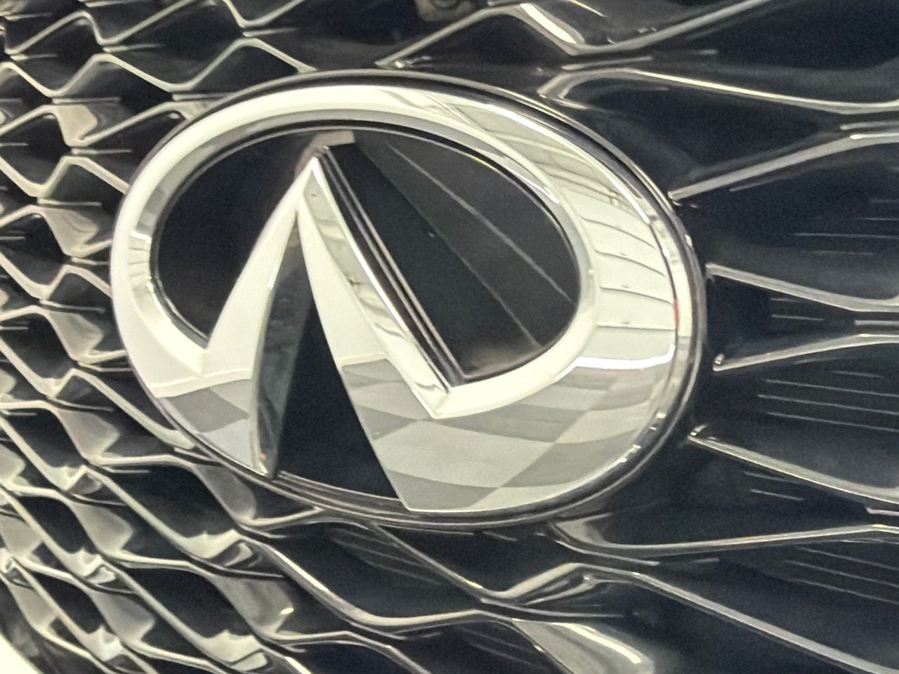 2023 INFINITI QX60 PURE