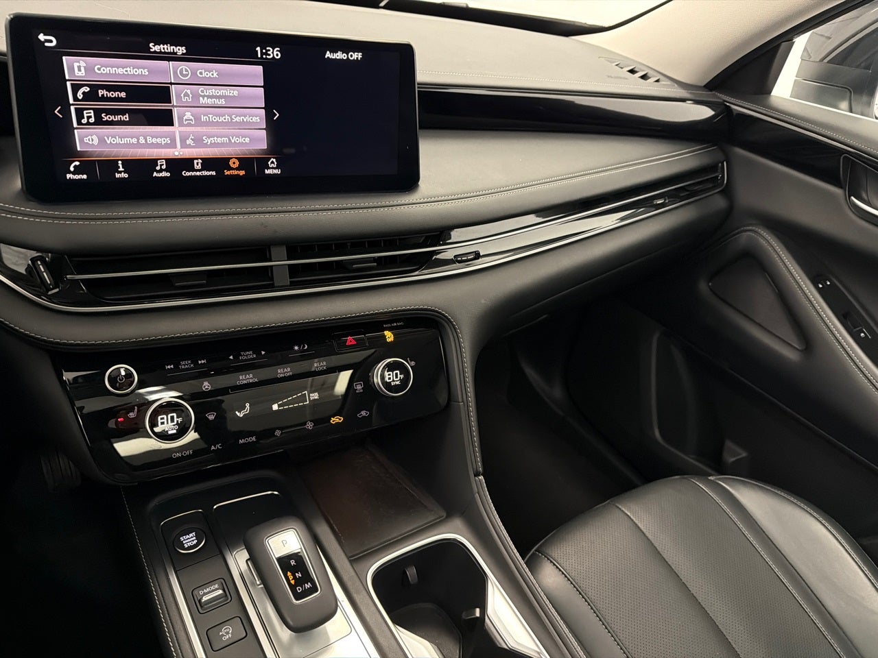 2023 INFINITI QX60 PURE