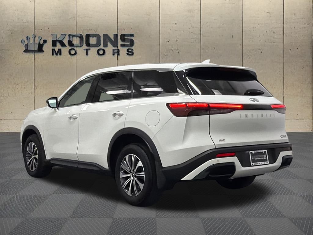 2023 INFINITI QX60 PURE