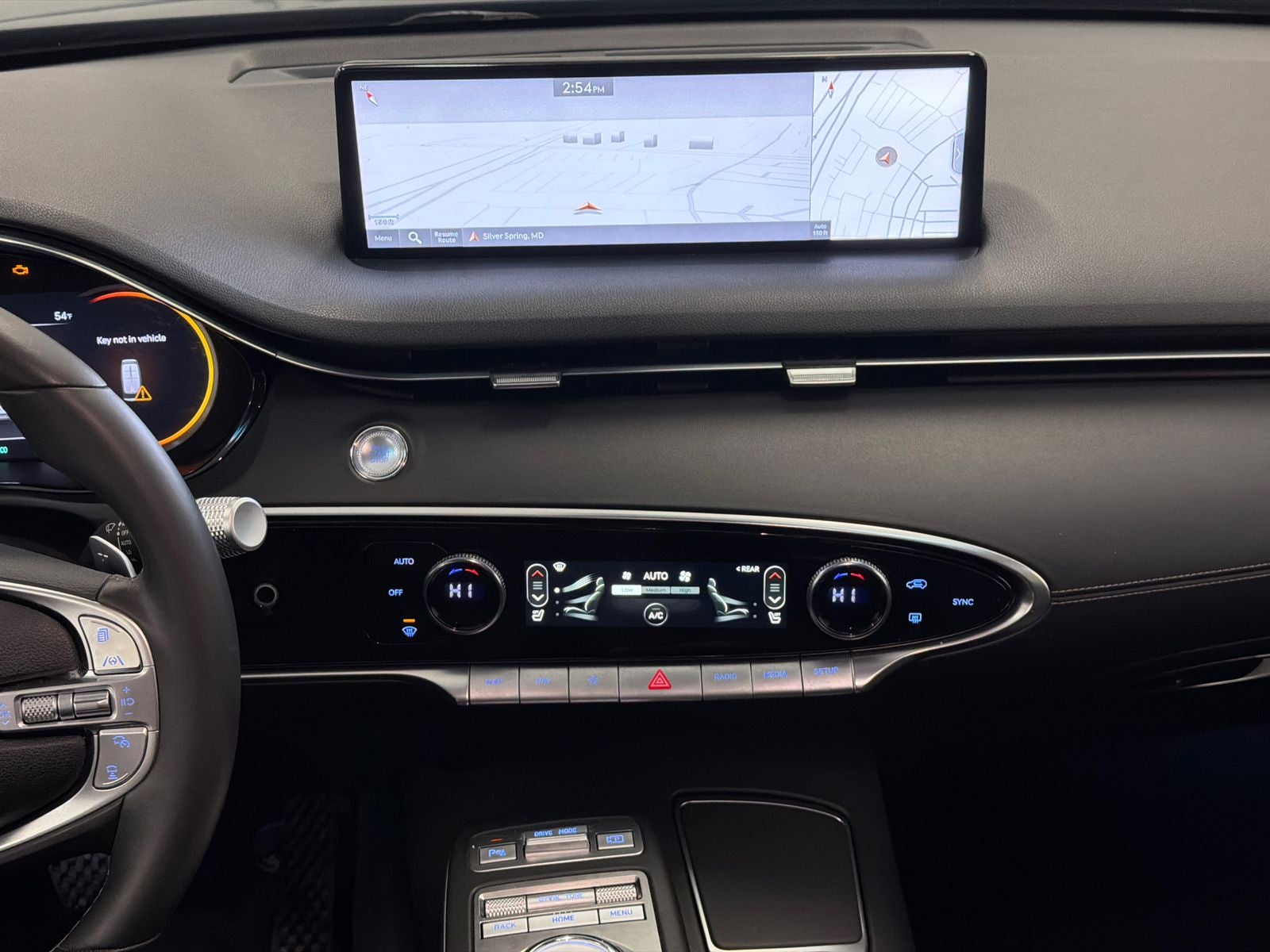 2025 Genesis GV70 2.5T