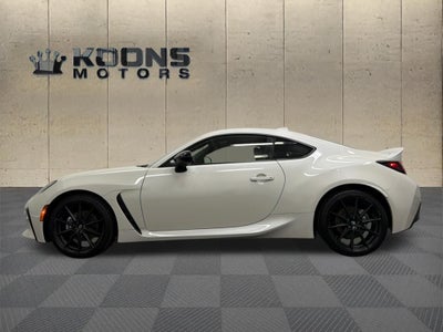 2025 Toyota GR86 Premium