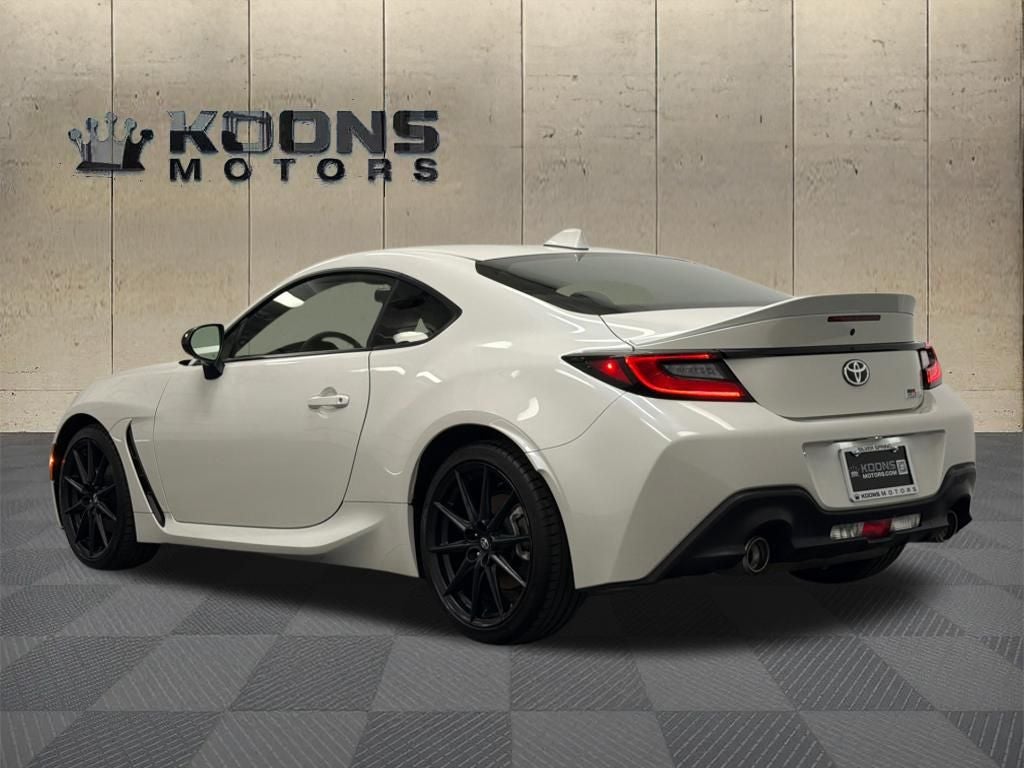 2025 Toyota GR86 Premium