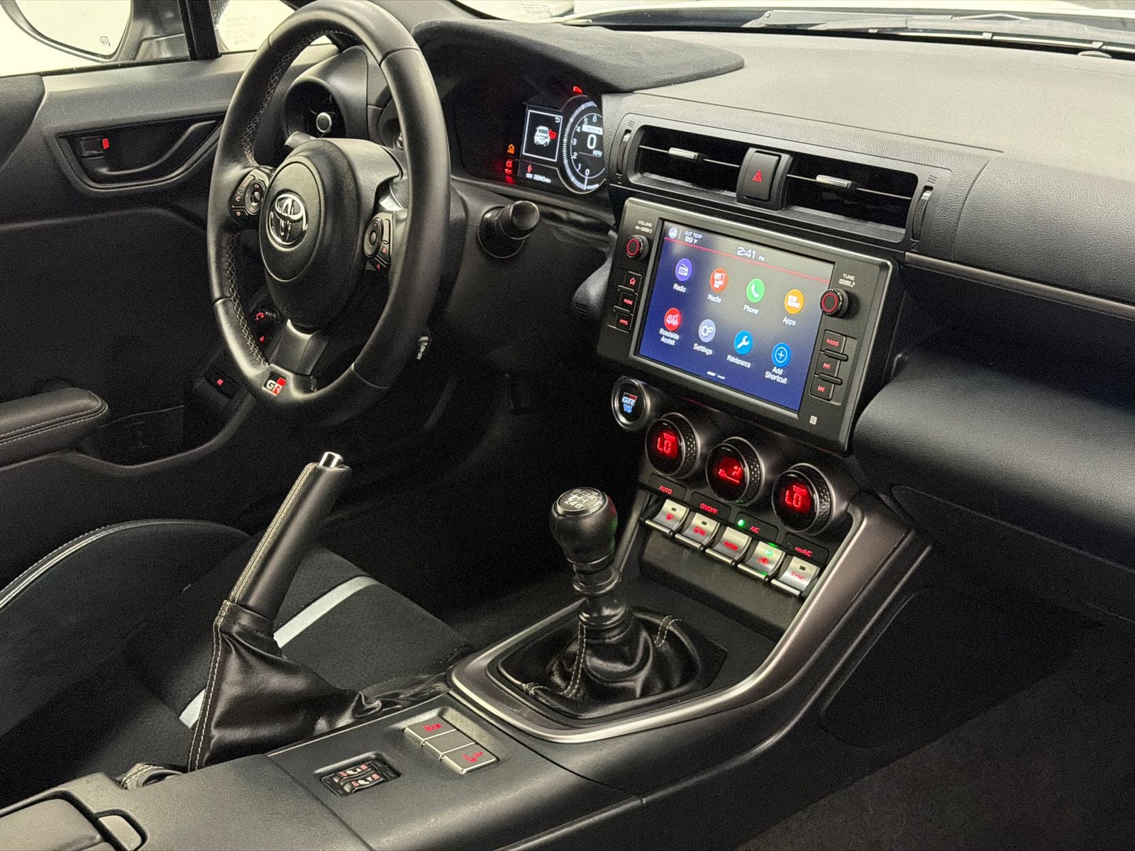 2025 Toyota GR86 Premium
