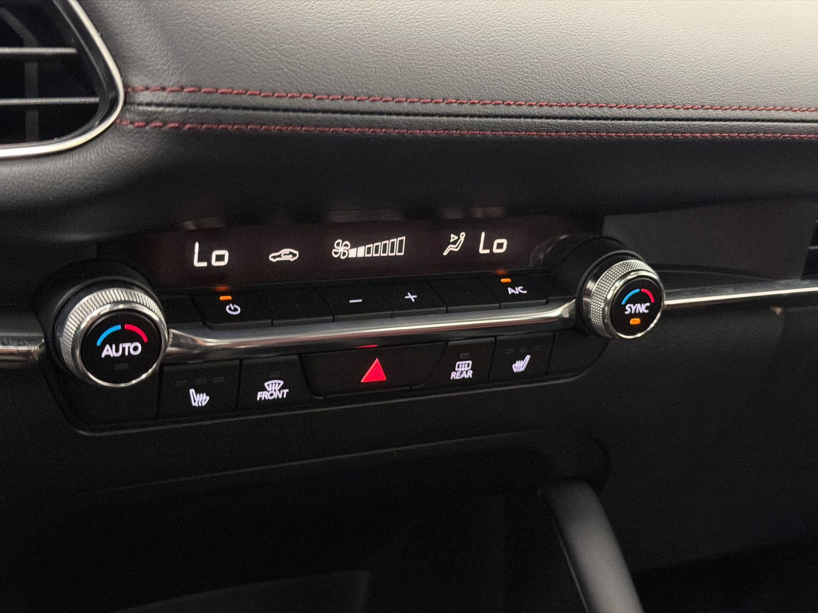 2022 Mazda Mazda3 Carbon Edition
