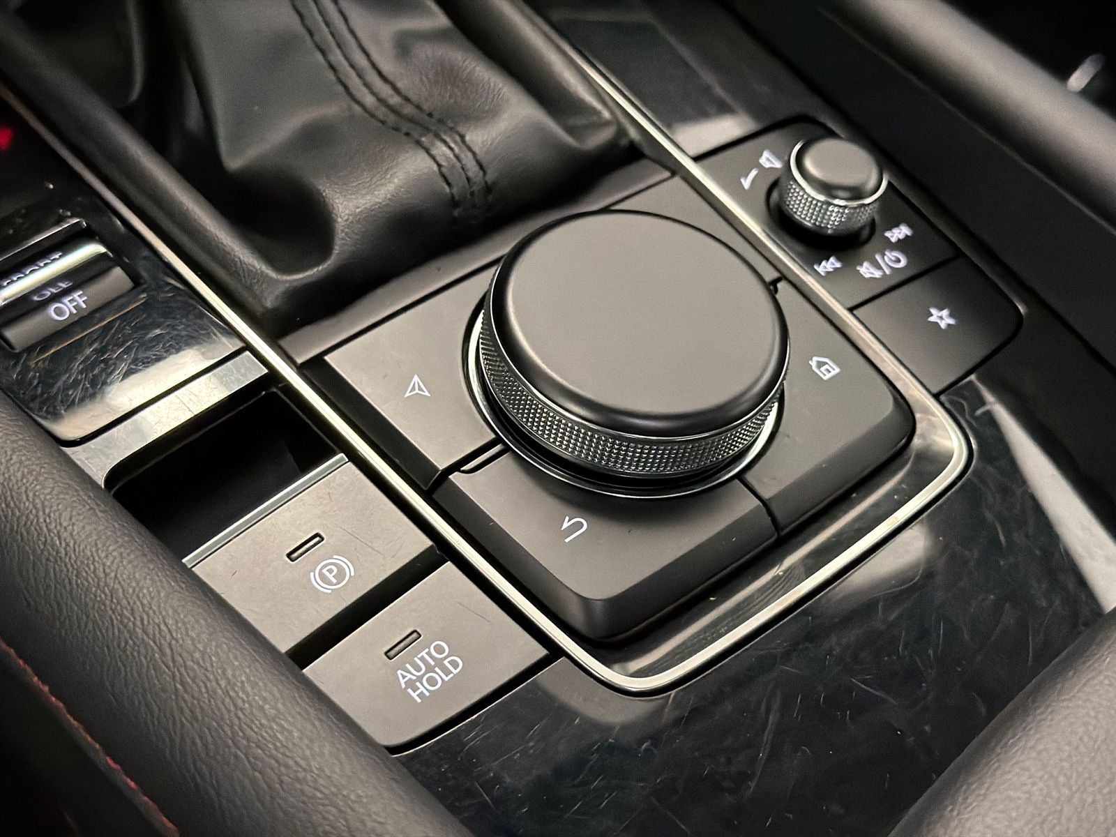 2022 Mazda Mazda3 Carbon Edition