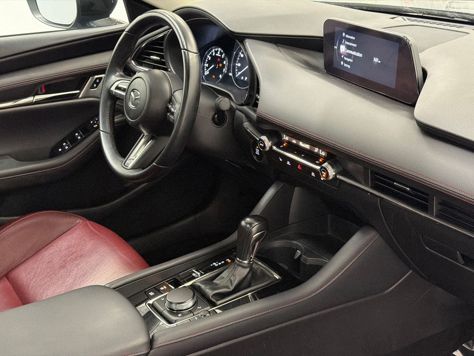2022 Mazda Mazda3 Carbon Edition