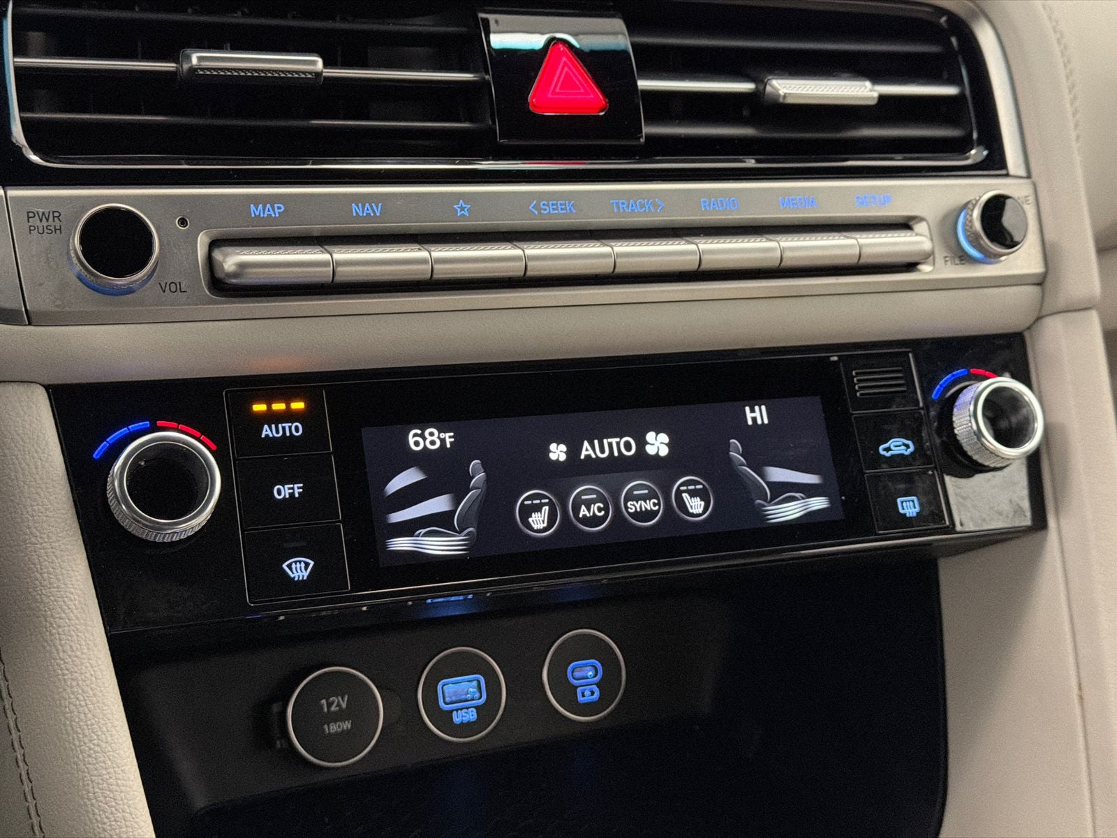 2024 Genesis G70 2.5T