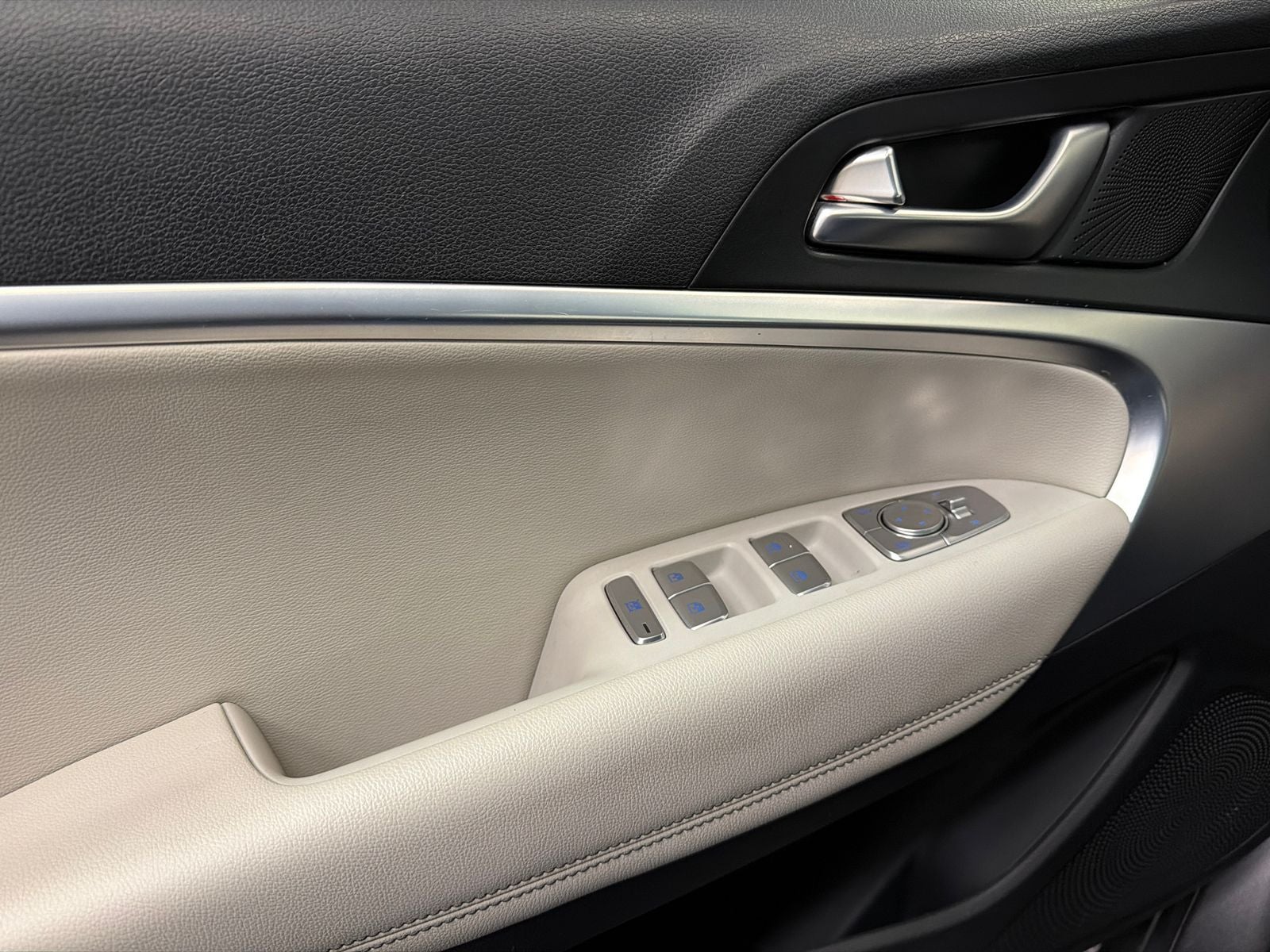 2024 Genesis G70 2.5T