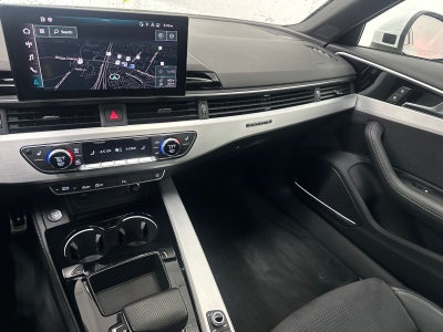 2022 Audi A4 45 S line Premium Plus quattro