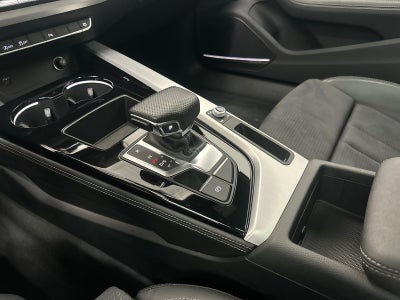 2022 Audi A4 45 S line Premium Plus quattro