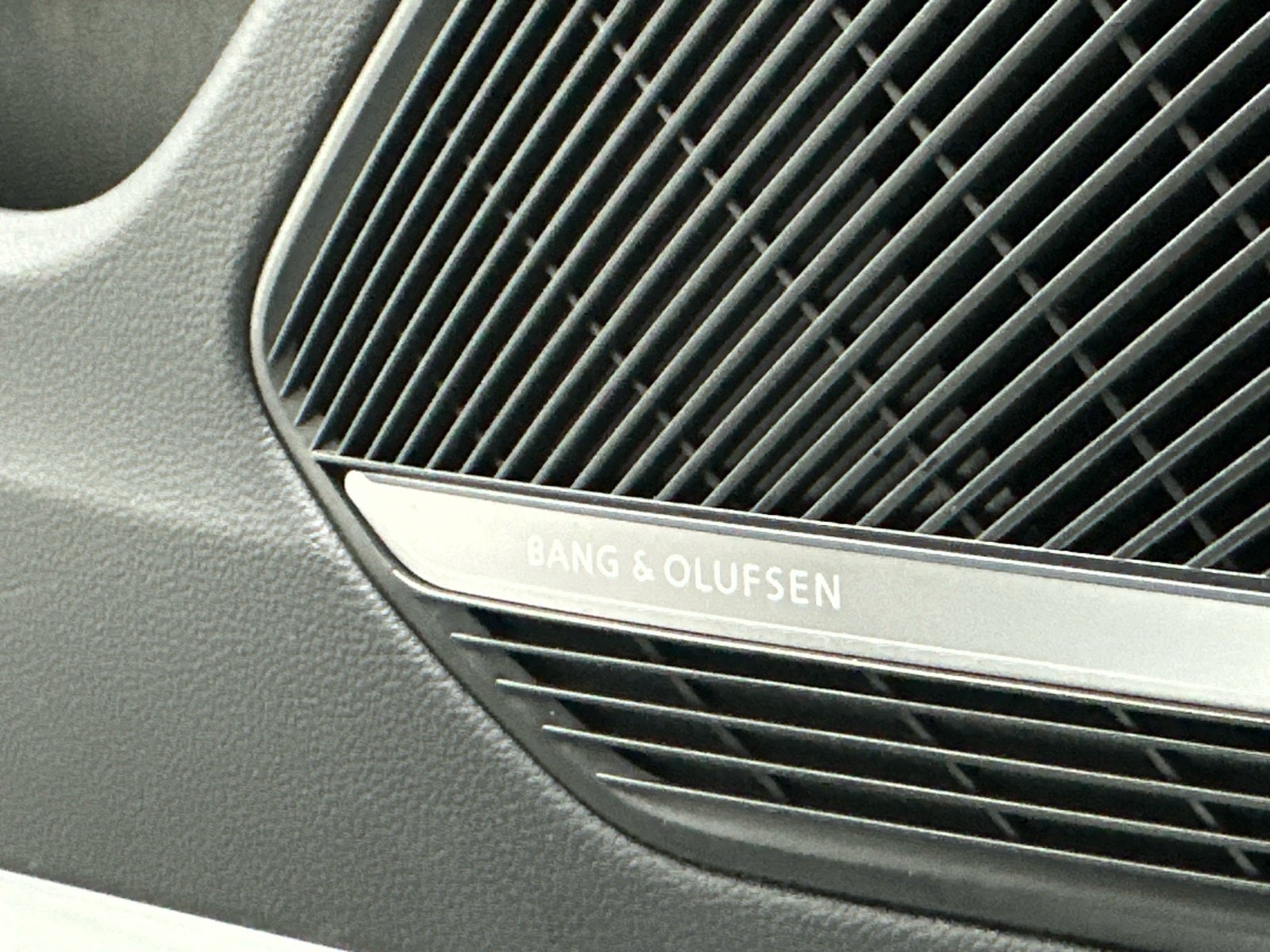 2022 Audi A4 45 S line Premium Plus quattro