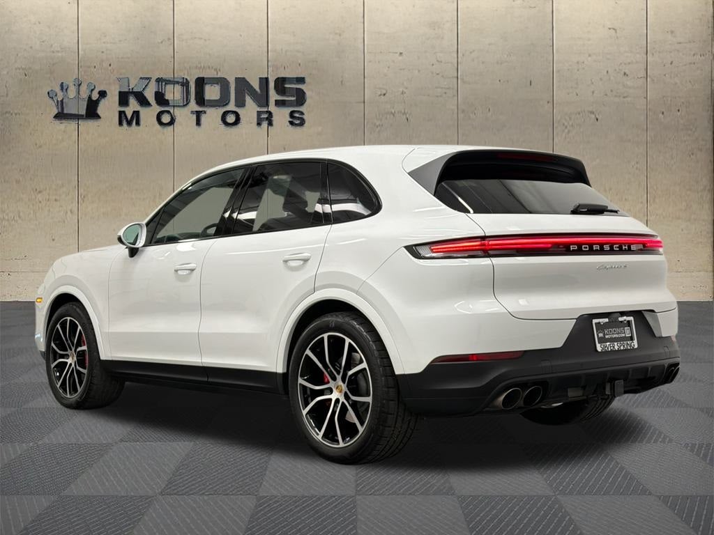 2024 Porsche Cayenne S