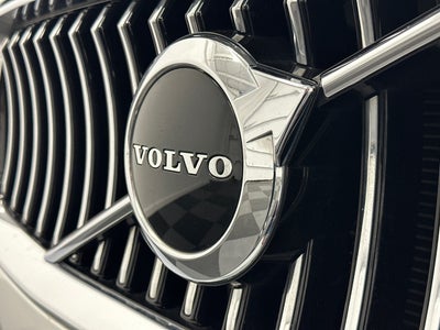 2020 Volvo XC90 T6 Momentum