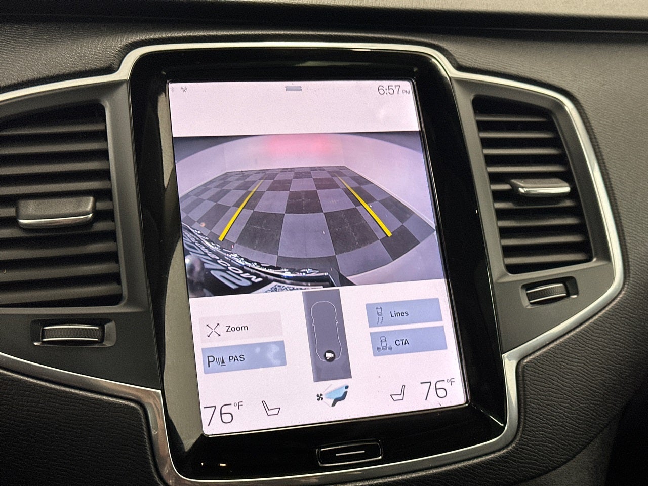 2020 Volvo XC90 T6 Momentum