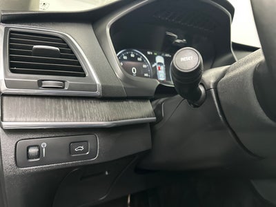 2020 Volvo XC90 T6 Momentum