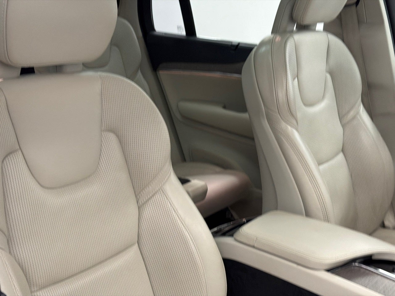 2021 Volvo XC90 T6 Inscription